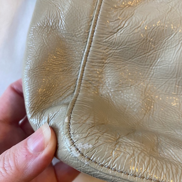 GUC Coach Chelsea Vintage Turnlock Tote - Picture 8 of 13